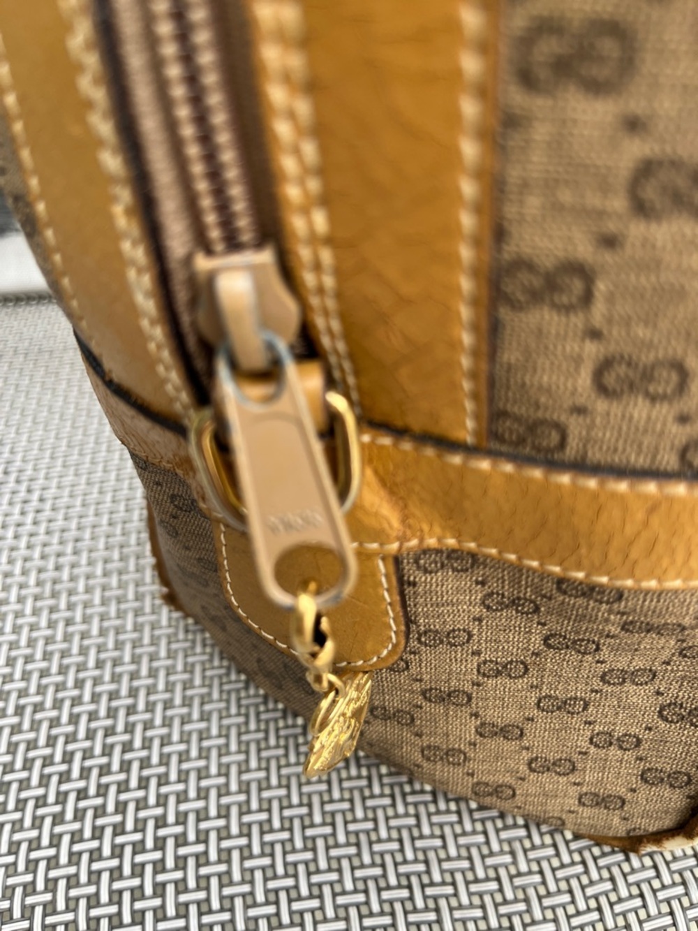 Gucci Vintage Project Bag Super Cool Vintage GG Monogram - Picture 9 of 16